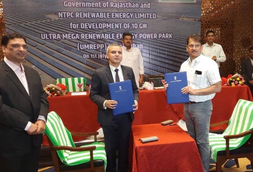 NTPC Renewable Energy Limited signs MOU with Government of Rajasthan for Development of 10 GW Ultra Mega Renewable Energy Power Parks (UMREPP) in Rajasthan